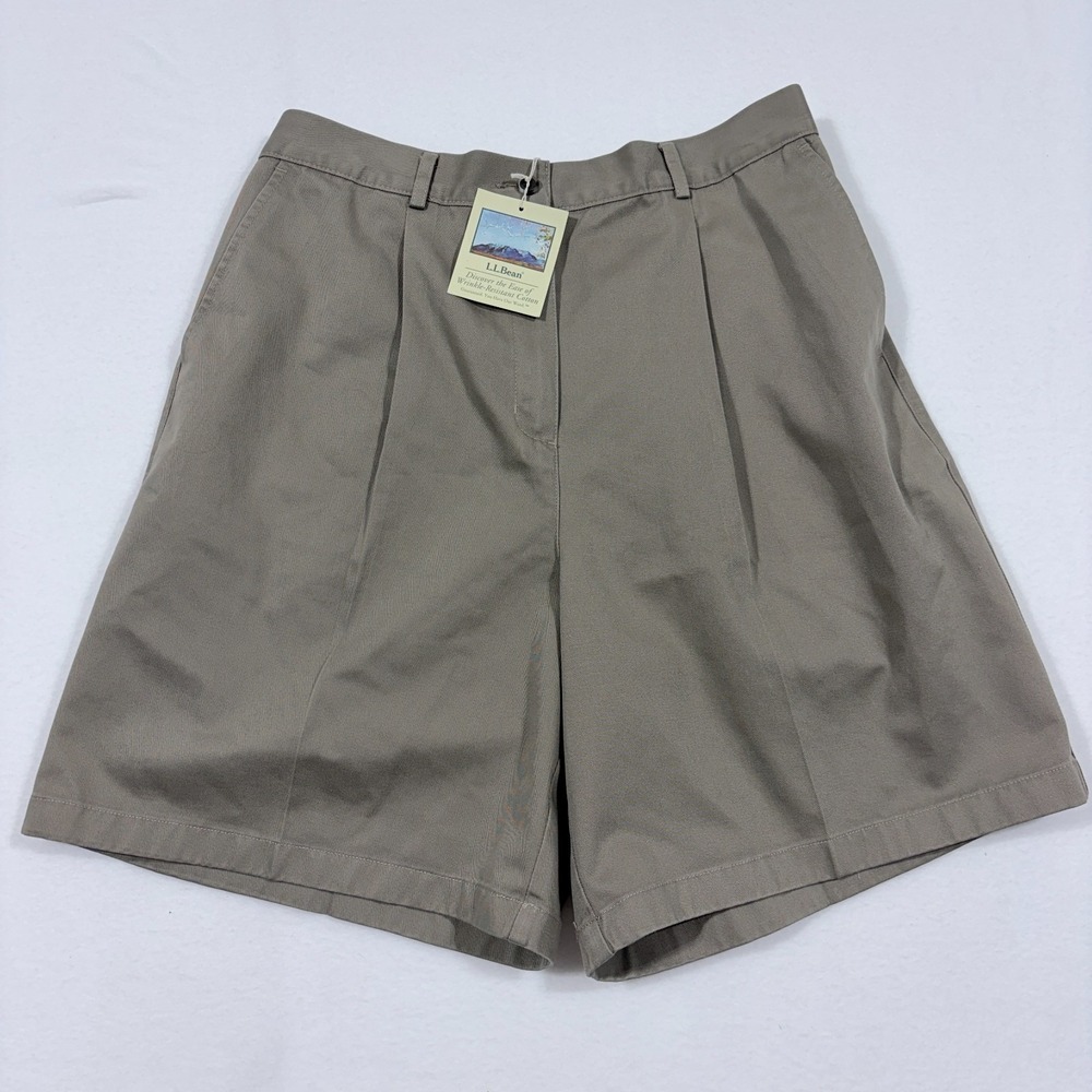 L.L.Bean Shorts Womens 14 Beige Original Fit Pleated Chino Wrinkle Resistant VTG